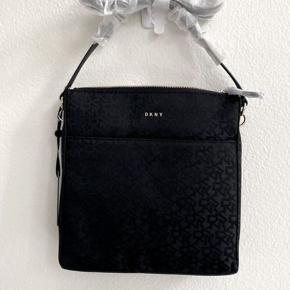 Dkny Handbags - DKNY Top Zip Messenger Purse R82FF599 Donna Karan NY